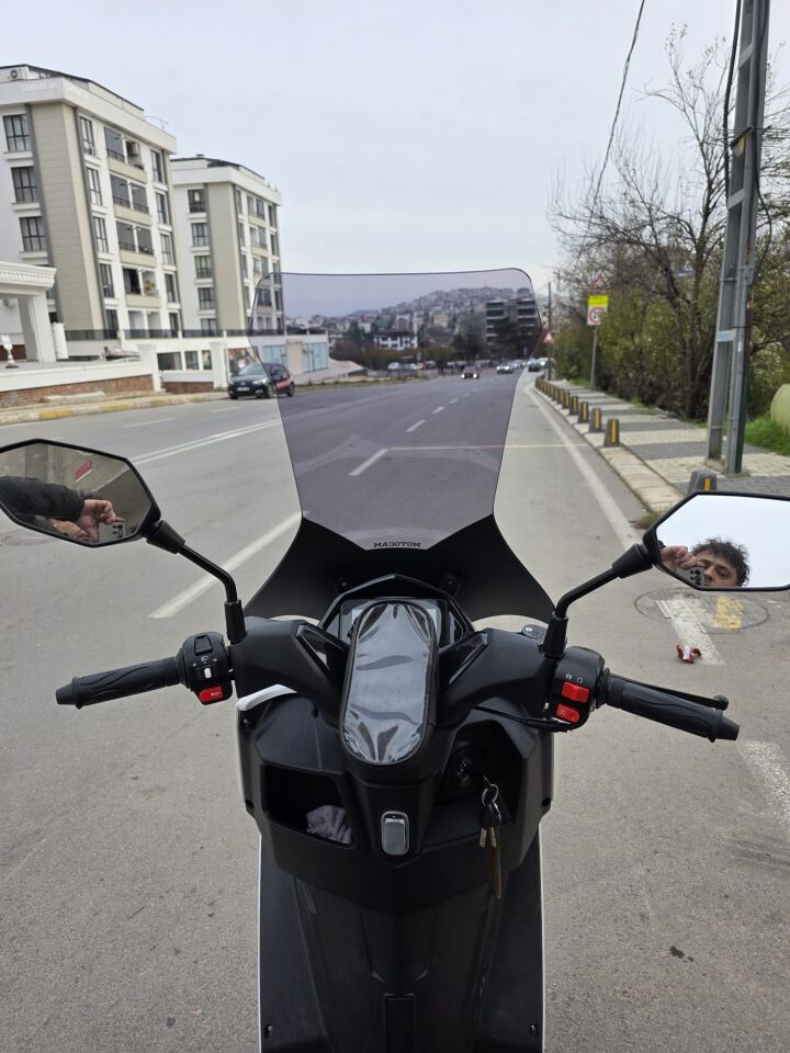 MOTOCAM SFM Lahos Ön Cam 2024-2026 Model 78cm Füme Renkli 4mm