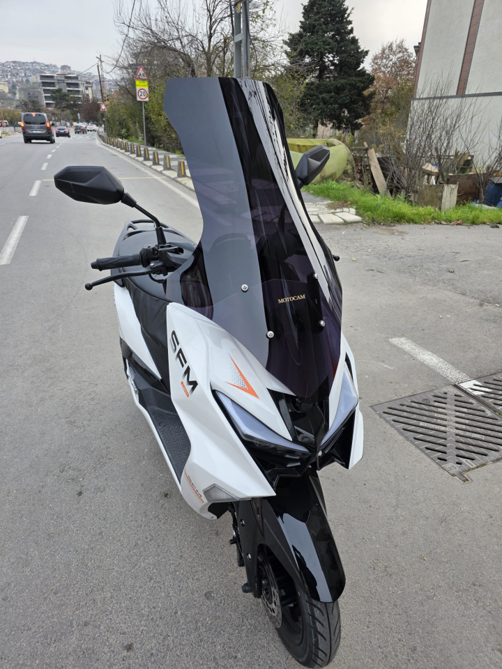 MOTOCAM SFM Lahos Ön Cam 2024-2026 Model 78cm Siyah Renkli 4mm