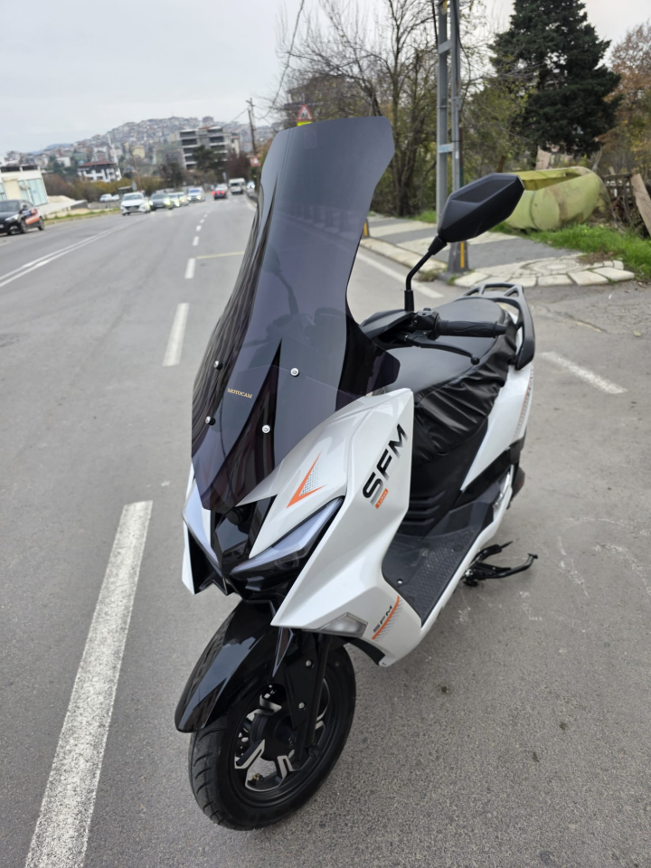 MOTOCAM SFM Lahos Ön Cam 2024-2026 Model 78cm Siyah Renkli 4mm