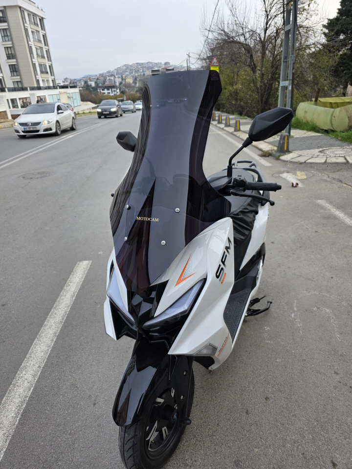 MOTOCAM SFM Lahos Ön Cam 2024-2026 Model 78cm Siyah Renkli 4mm