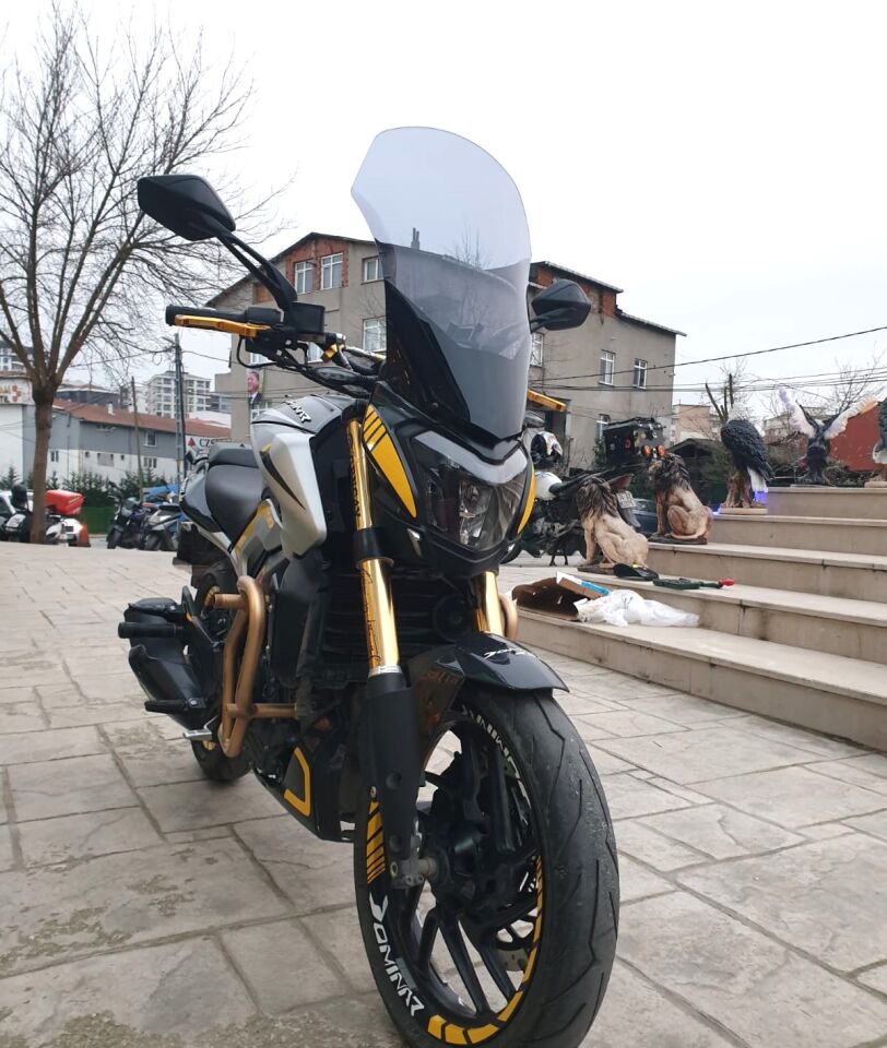 MOTOCAM Bajaj Dominar 250 Ön Cam 2017-2026-2026 Model 58cm Füme Renkli 4mm