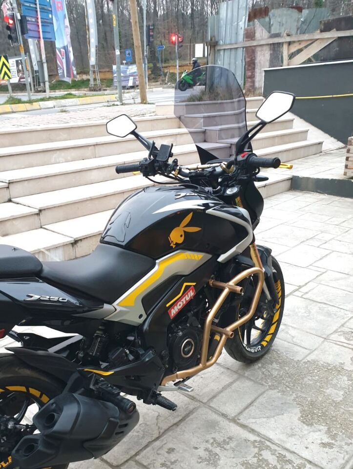 MOTOCAM Bajaj Dominar 250 Ön Cam 2017-2026-2026 Model 58cm Füme Renkli 4mm