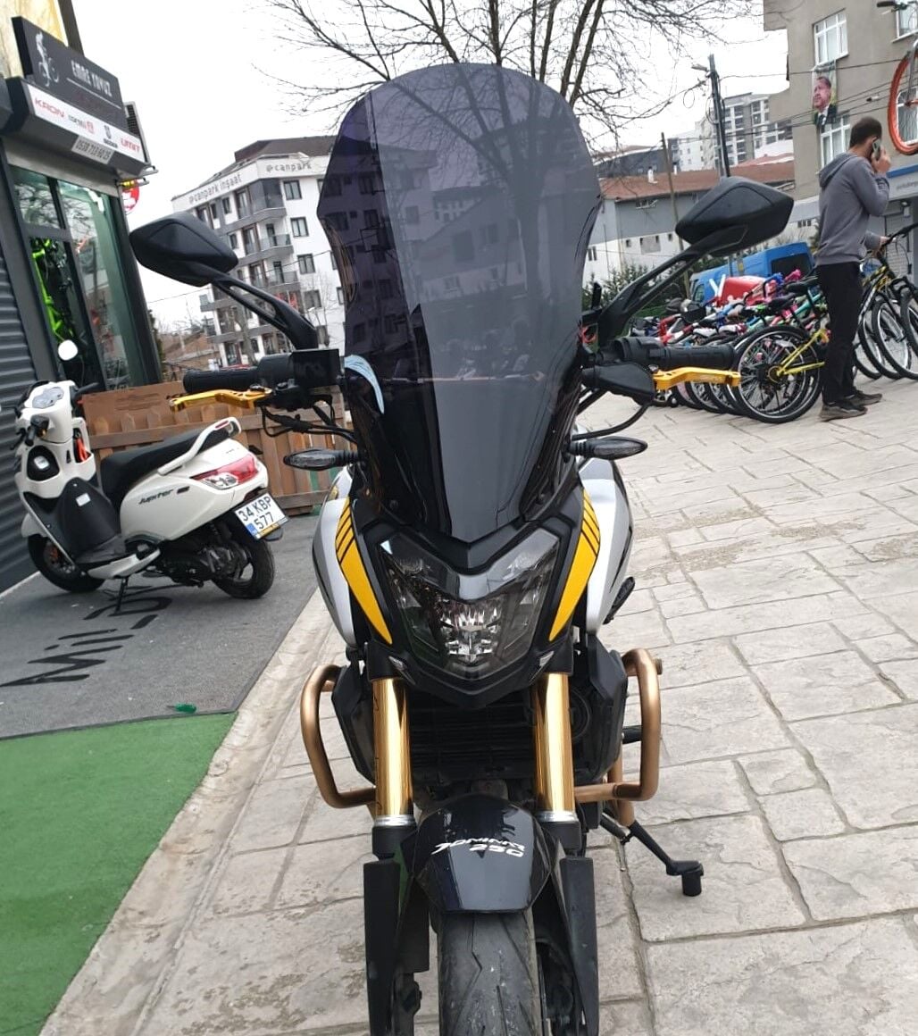 MOTOCAM Bajaj Dominar 250 Ön Cam 2017-2026-2026 Model 58cm Siyah Renkli 4mm