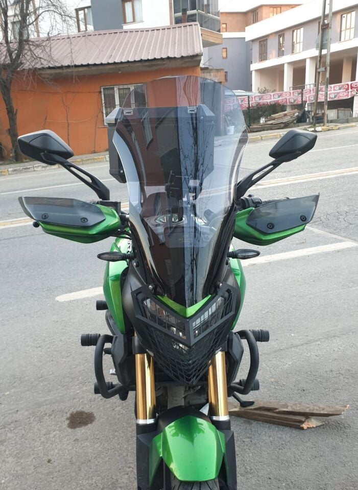 MOTOCAM Bajaj Dominar 400 Ön Cam 2017-2026-2026 Model 58cm Füme Renkli 4mm