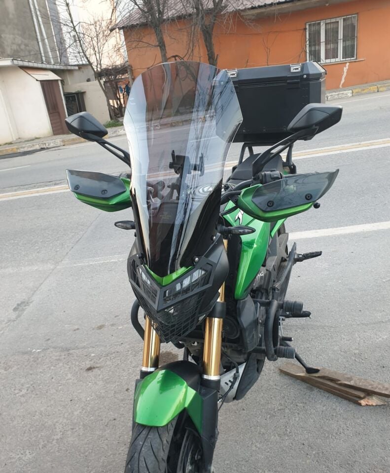 MOTOCAM Bajaj Dominar 400 Ön Cam 2017-2026-2026 Model 58cm Füme Renkli 4mm