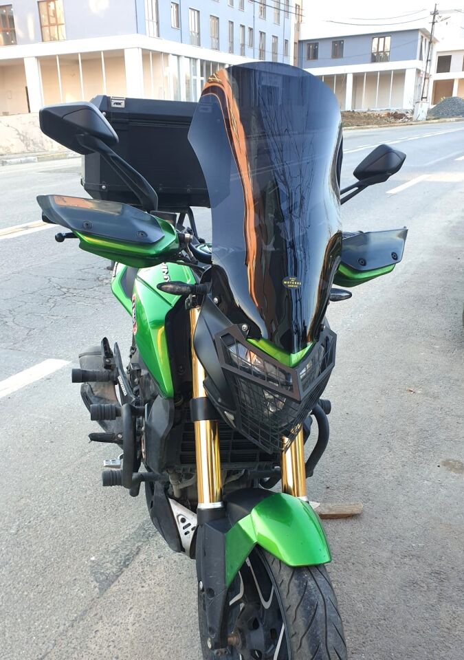MOTOCAM Bajaj Dominar 400 Ön Cam 2017-2026-2026 Model 58cm Siyah Renkli 4mm