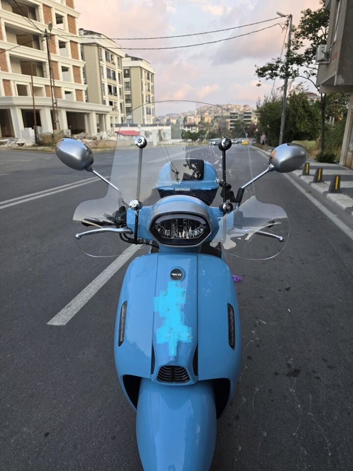 MOTOCAM RKS LT 50 PRO Ön Cam 2023-2026 Model 45cm Şeffaf Renkli 4mm Elcikli APARATSIZ