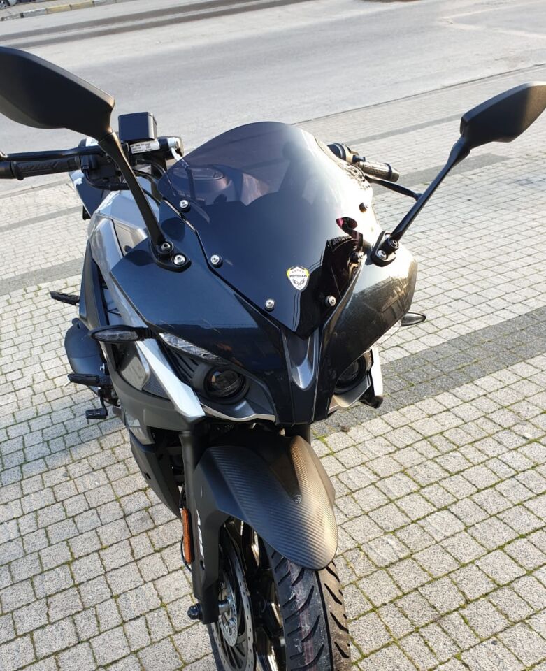 MOTOCAM Bajaj Pulsar RS 200 Ön Cam 2015-2026-2026 Model 33cm Siyah Renkli 4mm SPORTİF