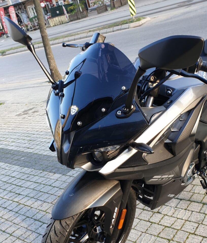 MOTOCAM Bajaj Pulsar RS 200 Ön Cam 2015-2026-2026 Model 33cm Siyah Renkli 4mm SPORTİF