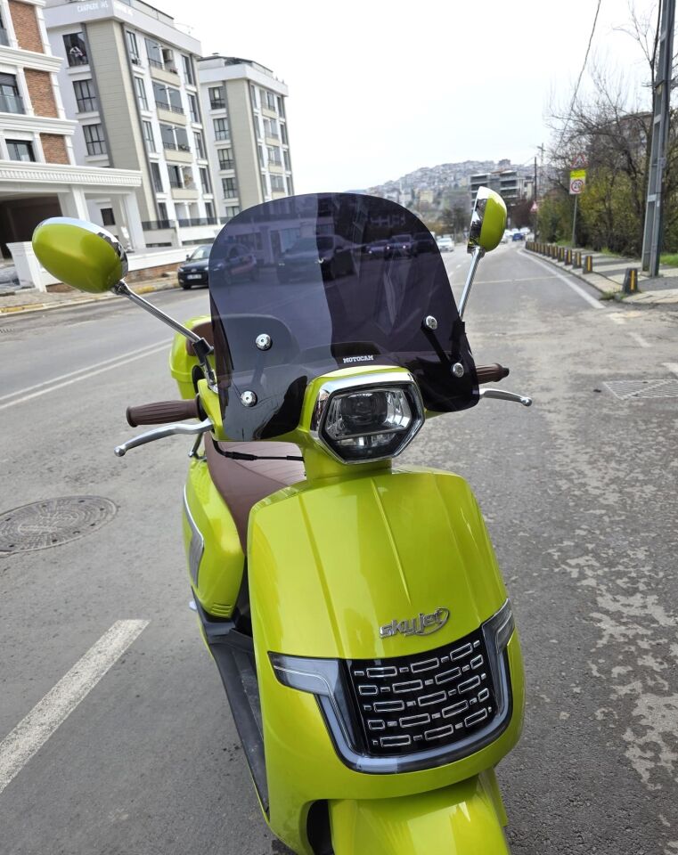 MOTOCAM Skyjet Bayberry Ön Cam 2024-2026 Model 38cm Siyah Renkli 4mm APARATSIZ