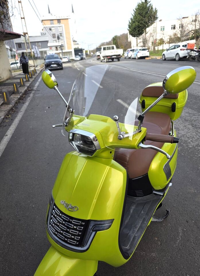 MOTOCAM Skyjet Bayberry Ön Cam 2024-2026 Model 38cm Şeffaf Renkli 4mm APARATSIZ