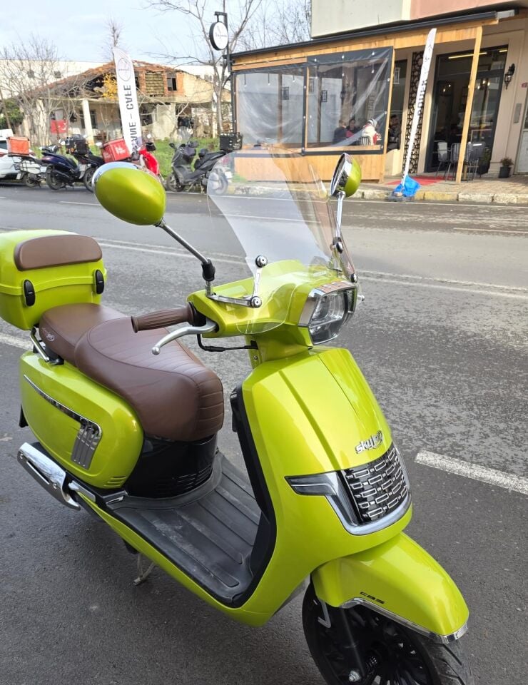 MOTOCAM Skyjet Bayberry Ön Cam 2024-2026 Model 38cm Şeffaf Renkli 4mm APARATSIZ