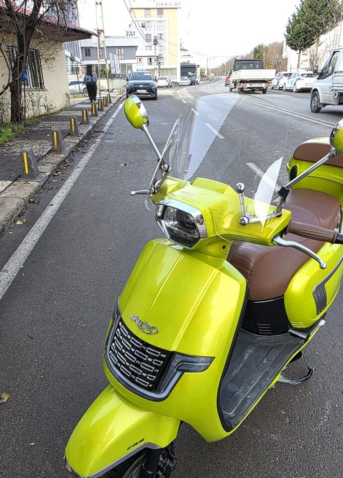 MOTOCAM Skyjet Bayberry Ön Cam 2024-2026 Model 38cm Şeffaf Renkli 4mm APARATSIZ