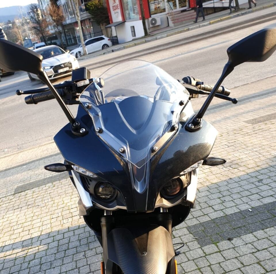 MOTOCAM Bajaj Pulsar RS 200 Ön Cam 2015-2026-2026 Model 33cm Şeffaf Renkli 4mm SPORTİF