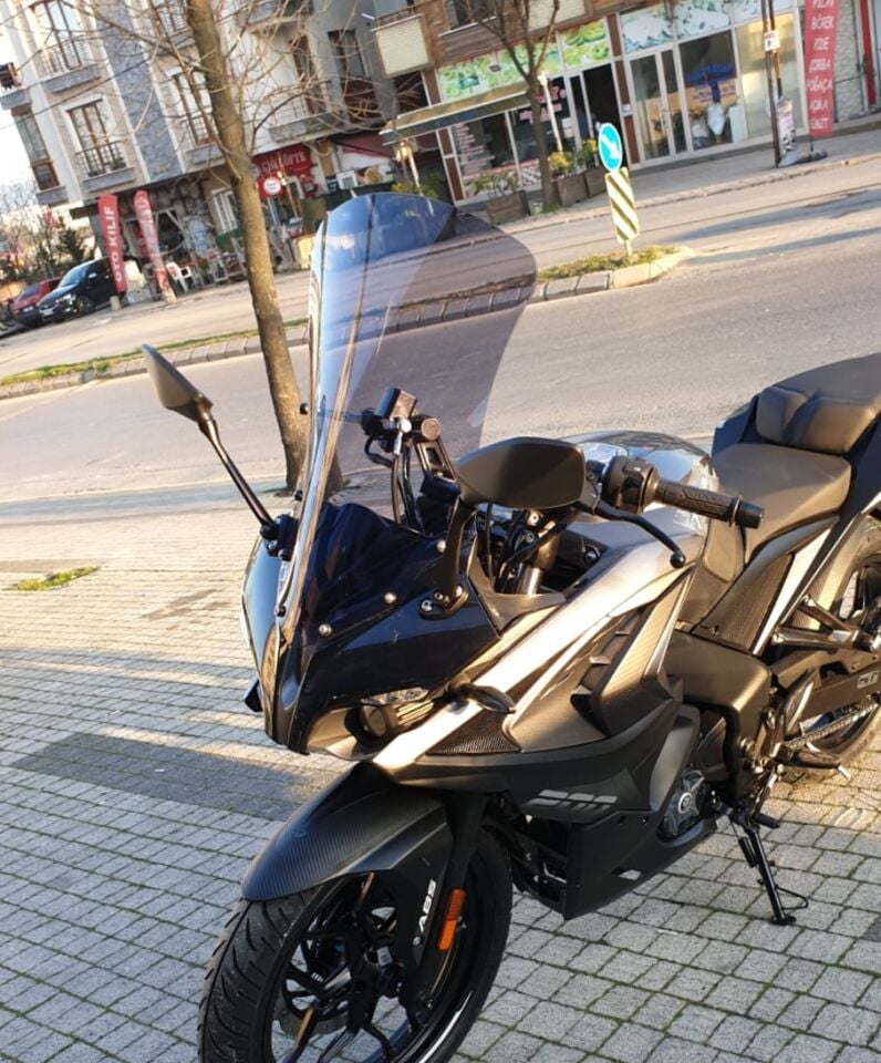 MOTOCAM Bajaj Pulsar RS 200 Ön Cam 2015-2026-2026 Model 56cm Füme Renkli 4mm UZUN CAM