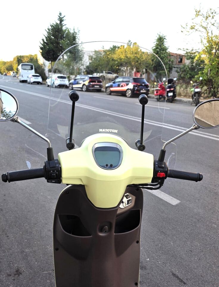 MOTOCAM RKS LT 50 PRO Ön Cam 2023-2026 Model 51cm Şeffaf Renkli 4mm Elcikli APARATSIZ