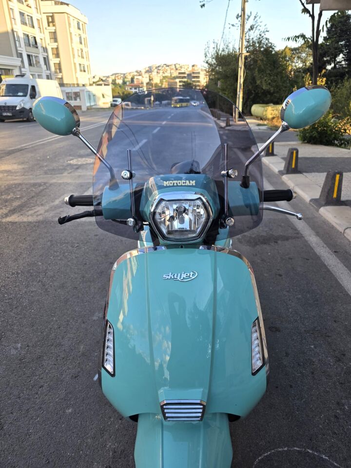 MOTOCAM Skyjet Bellina Ön Cam 2024-2026 Model 37cm Füme Renkli 4mm APARATSIZ