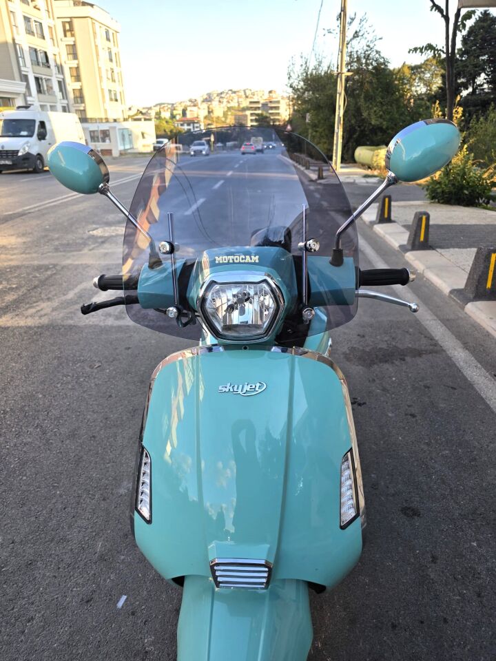 MOTOCAM Skyjet Bellina Ön Cam 2024-2026 Model 37cm Füme Renkli 4mm APARATSIZ