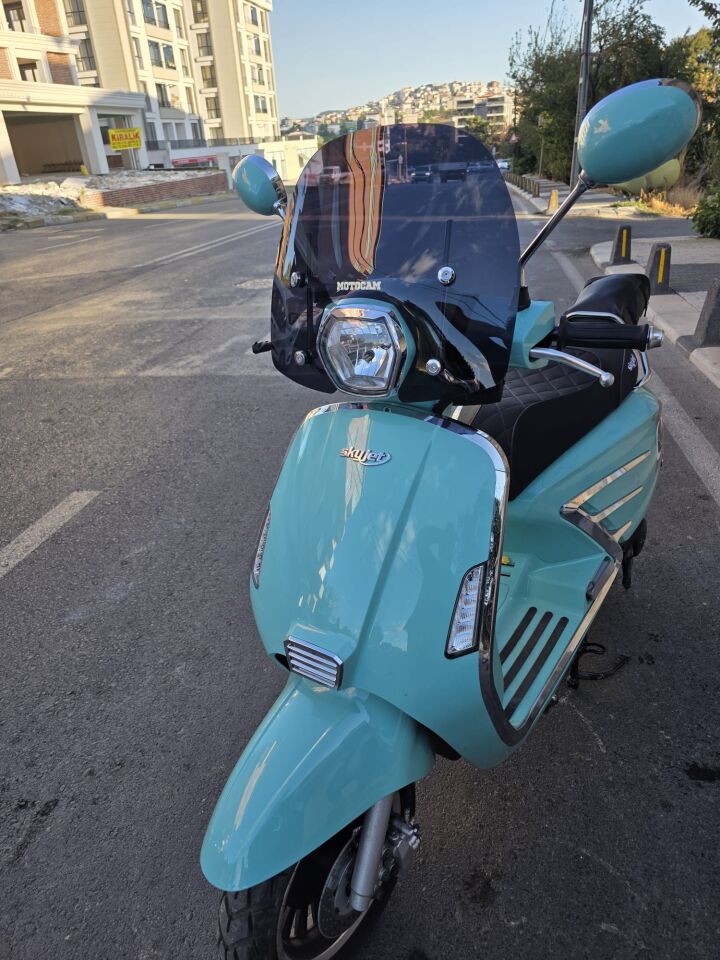 MOTOCAM Skyjet Bellina Ön Cam 2024-2026 Model 37cm Siyah Renkli 4mm APARATSIZ