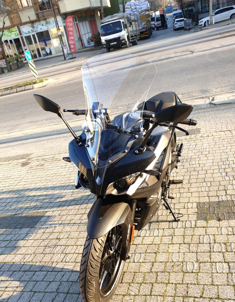 MOTOCAM Bajaj Pulsar RS 200 Ön Cam 2015-2026-2026 Model 56cm Şeffaf Renkli 4mm UZUN CAM