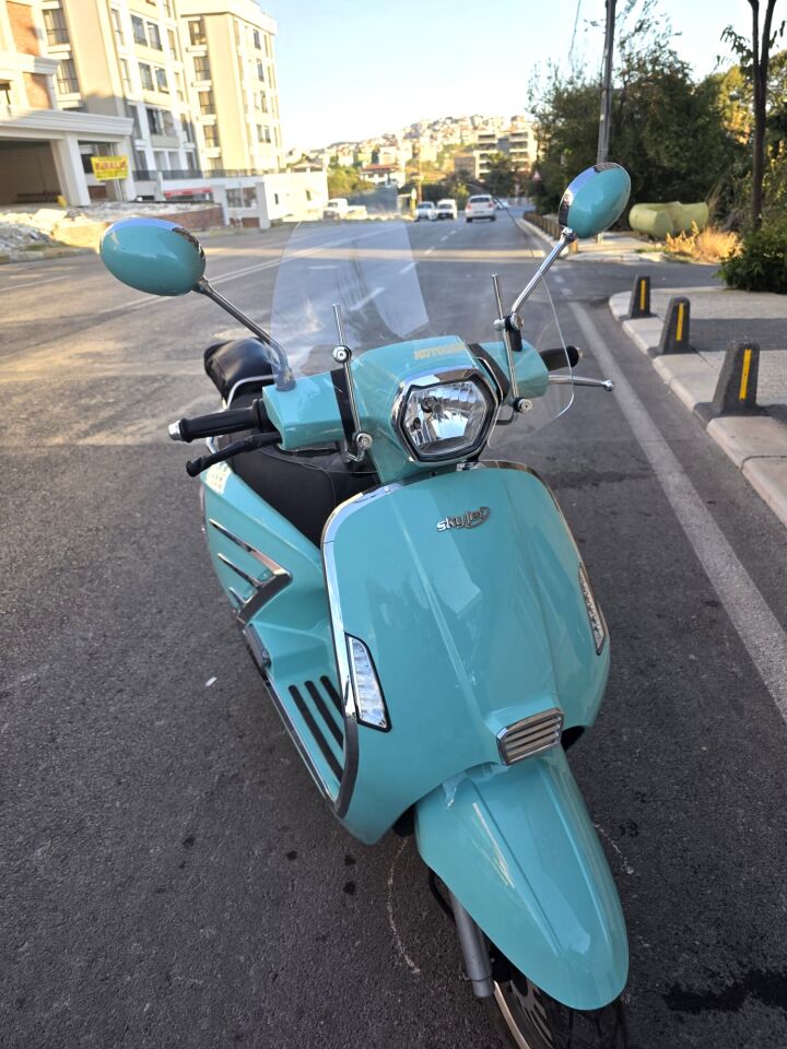 MOTOCAM Skyjet Bellina Ön Cam 2024-2026 Model 37cm Şeffaf Renkli 4mm APARATSIZ