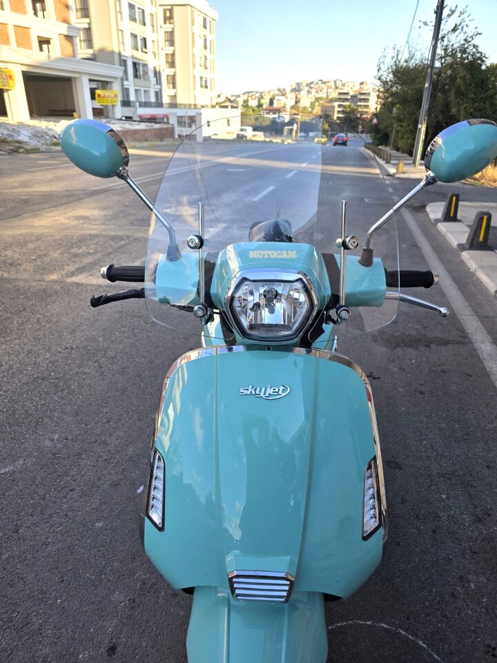 MOTOCAM Skyjet Bellina Ön Cam 2024-2026 Model 37cm Şeffaf Renkli 4mm APARATSIZ