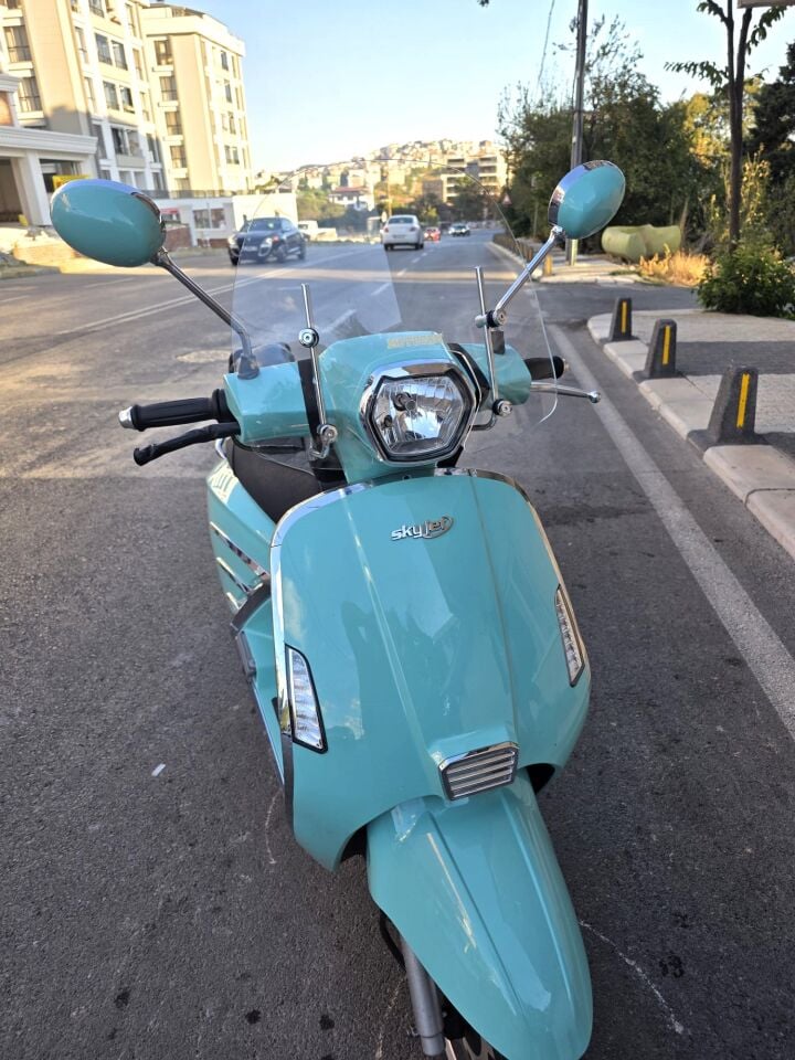 MOTOCAM Skyjet Bellina Ön Cam 2024-2026 Model 37cm Şeffaf Renkli 4mm APARATSIZ