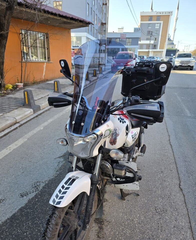 MOTOCAM Bajaj V15 Ön Cam 2017-2018 Model 57cm Füme Renkli 4mm