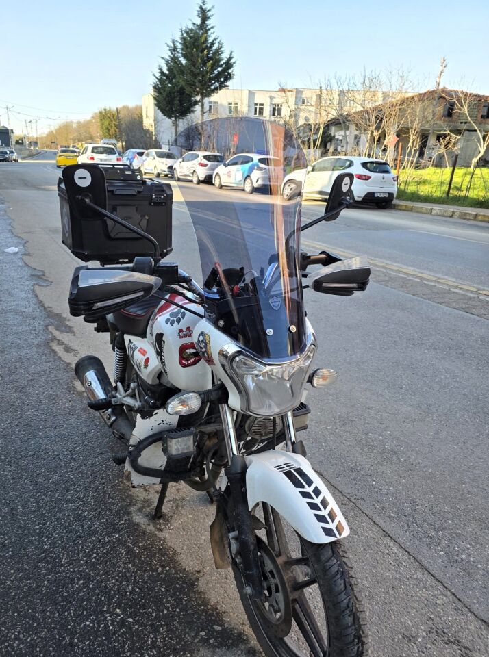 MOTOCAM Bajaj V15 Ön Cam 2017-2018 Model 57cm Füme Renkli 4mm