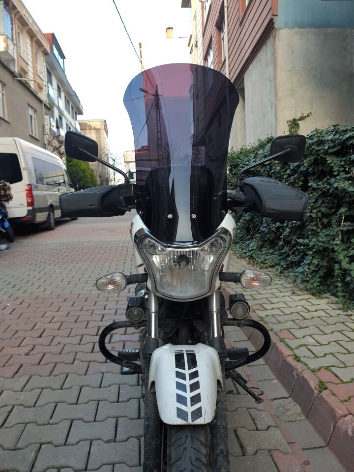 MOTOCAM Bajaj V15 Ön Cam 2017-2018 Model 57cm Siyah Renkli 4mm