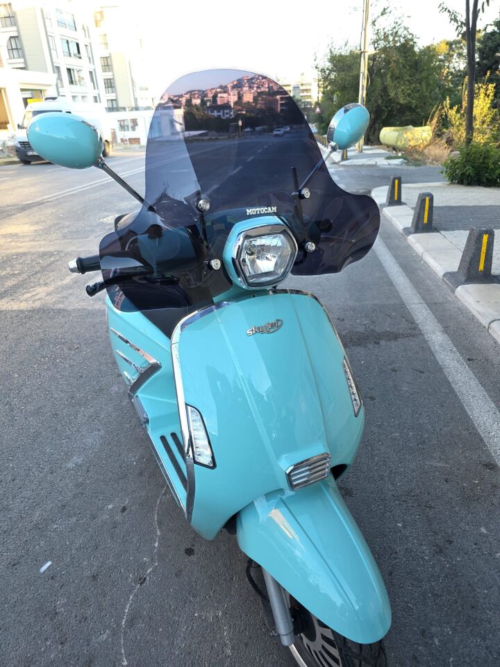 MOTOCAM Skyjet Bellina Ön Cam 2024-2026 Model 41cm Siyah Renkli 4mm Elcikli APARATSIZ