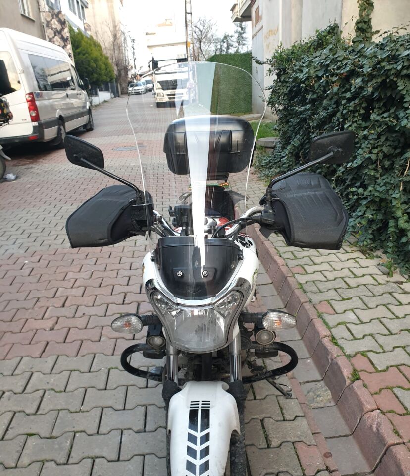 MOTOCAM Bajaj V15 Ön Cam 2017-2018 Model 57cm Şeffaf Renkli 4mm