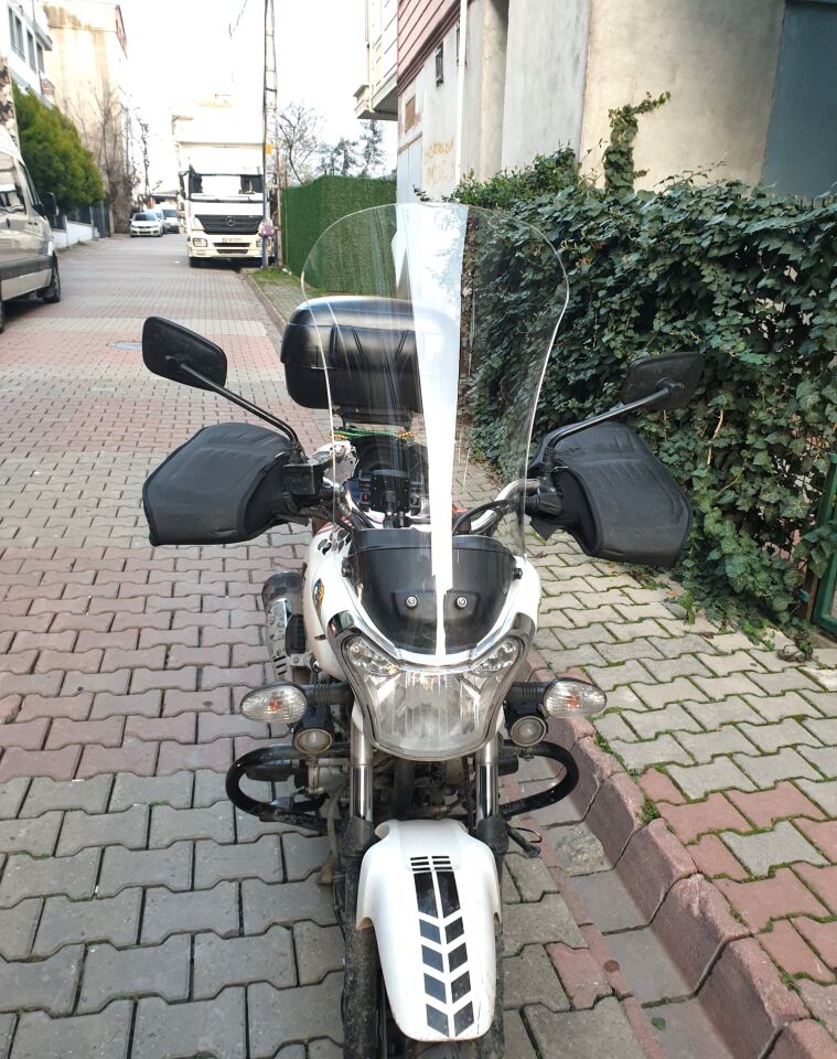 MOTOCAM Bajaj V15 Ön Cam 2017-2018 Model 57cm Şeffaf Renkli 4mm