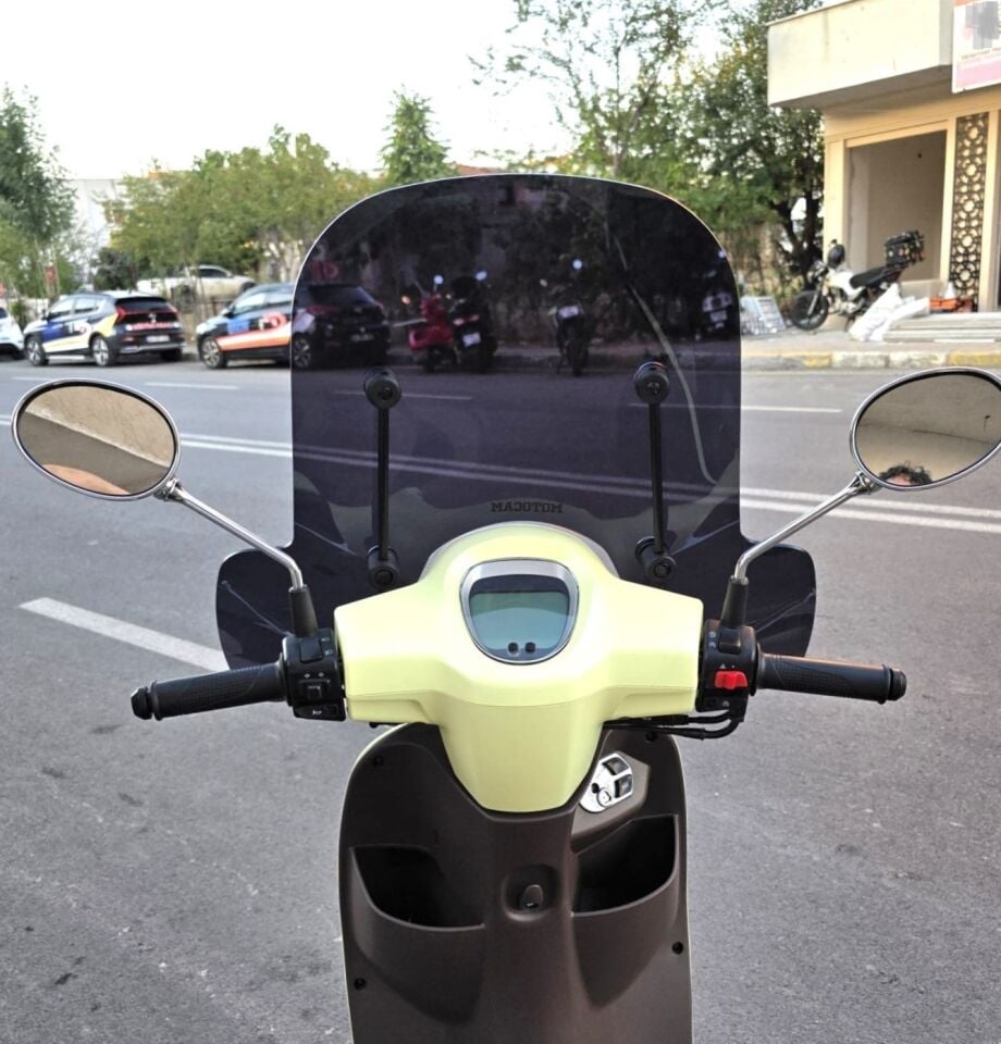 MOTOCAM RKS LTR 125 Ön Cam 2023-2026 Model 51cm Siyah Renkli 4mm Elcikli APARATSIZ