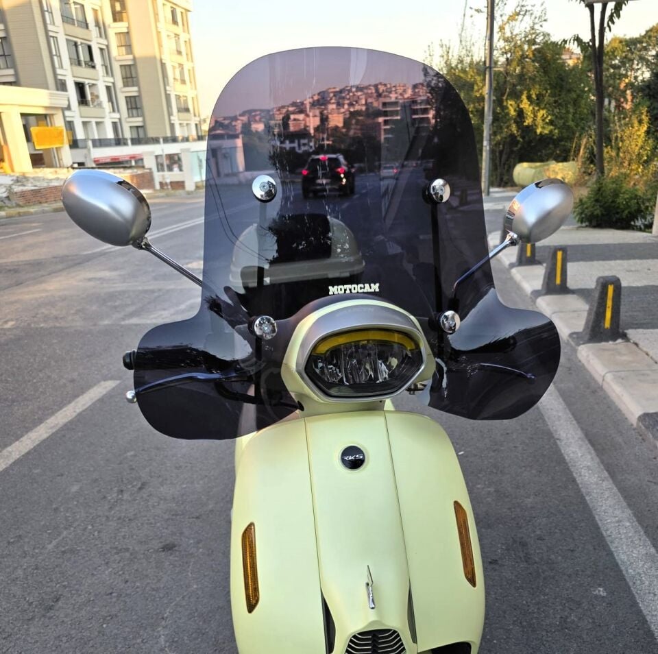 MOTOCAM RKS LTR 125 Ön Cam 2023-2026 Model 51cm Siyah Renkli 4mm Elcikli APARATSIZ