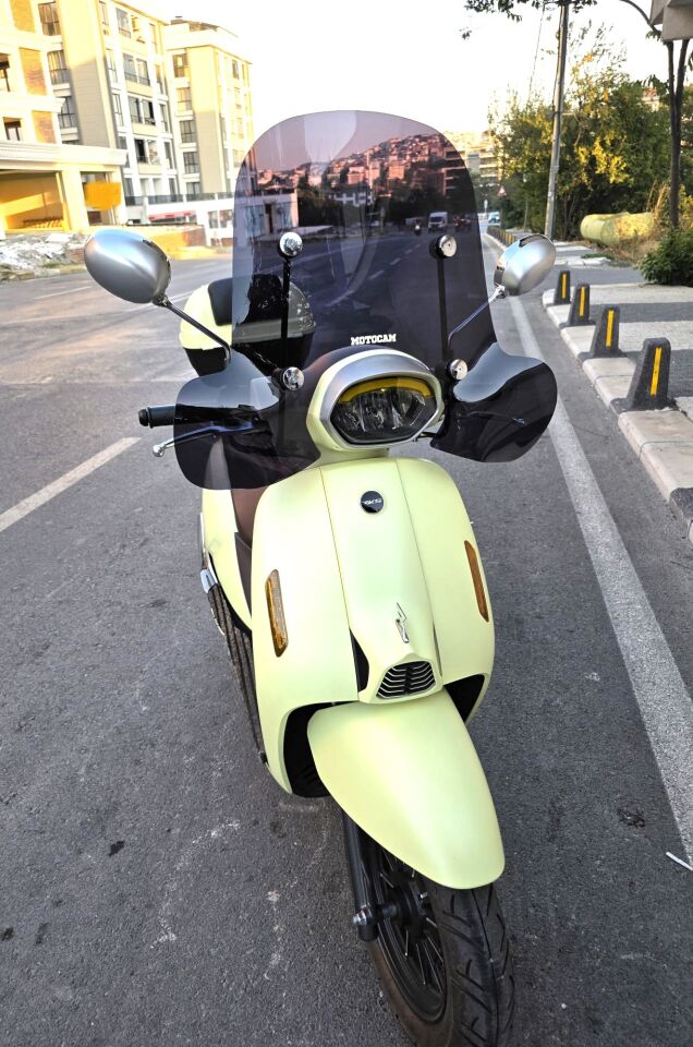 MOTOCAM RKS LTR 125 Ön Cam 2023-2026 Model 51cm Siyah Renkli 4mm Elcikli APARATSIZ