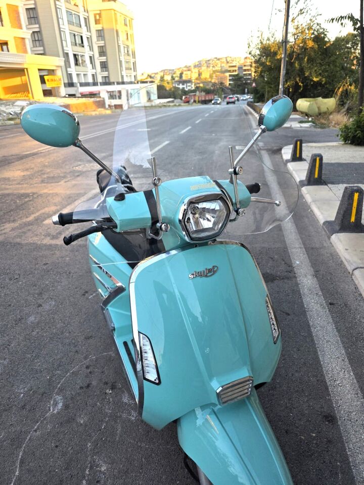 MOTOCAM Skyjet Bellina Ön Cam 2024-2026 Model 41cm Şeffaf Renkli 4mm Elcikli APARATSIZ