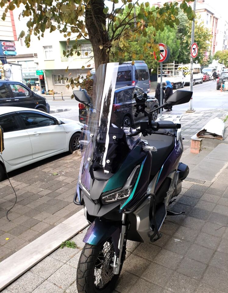 MOTOCAM Barossa ADV 125 Ön Cam 2025-2026 Model 57cm Füme Renkli 4mm SPORTİF