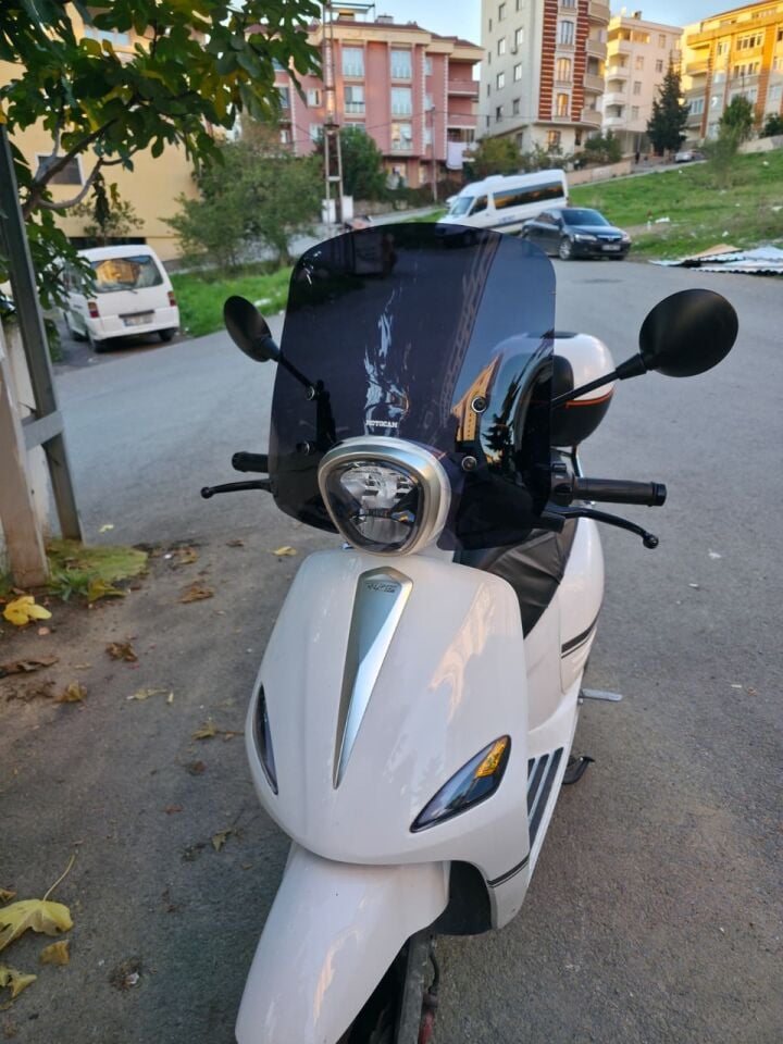 MOTOCAM Rks Neon 125 Ön Cam 2023-2026 Model 44cm Siyah Renkli 4mm APARATSIZ