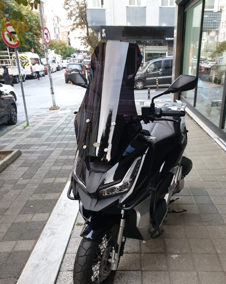 MOTOCAM Barossa ADV 125 Ön Cam 2025-2026 Model 65cm Siyah Renkli 4mm ORTA BOYLU