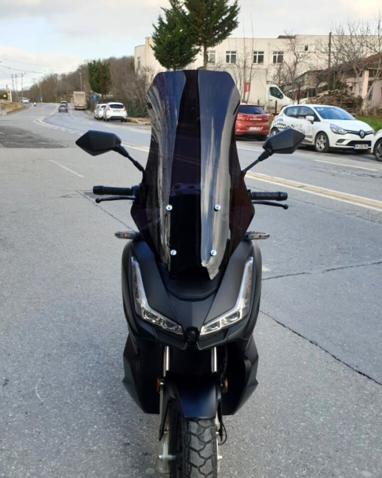 MOTOCAM Skyjet Rivero 125 Ön Cam 2025-2026 Model 68cm Siyah Renkli 4mm ORTA BOYLU