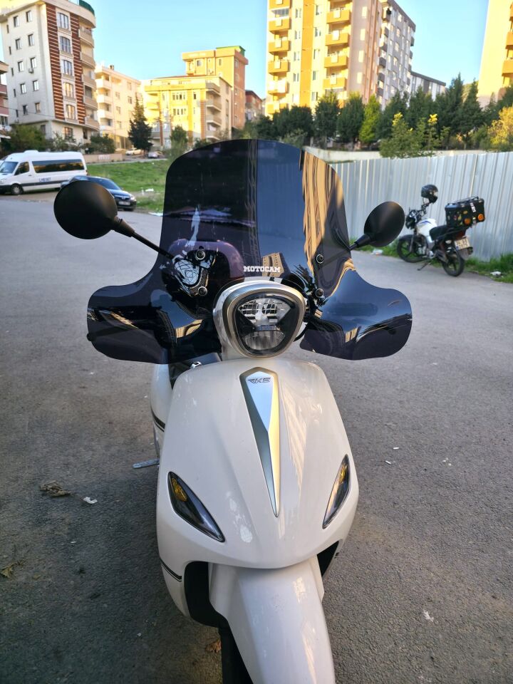 MOTOCAM Rks Neon 125 Ön Cam 2023-2026 Model 45cm Siyah Renkli 4mm Elcikli APARATSIZ