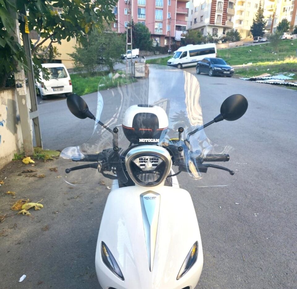 MOTOCAM Rks Neon 125 Ön Cam 2023-2026 Model 45cm Şeffaf Renkli 4mm Elcikli APARATSIZ