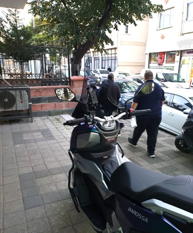 MOTOCAM Barossa ADV 125 Ön Cam 2025-2026 Model 78cm Füme Renkli 4mm UZUN