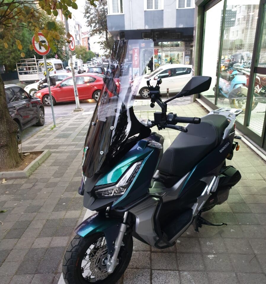 MOTOCAM Barossa ADV 125 Ön Cam 2025-2026 Model 78cm Füme Renkli 4mm UZUN
