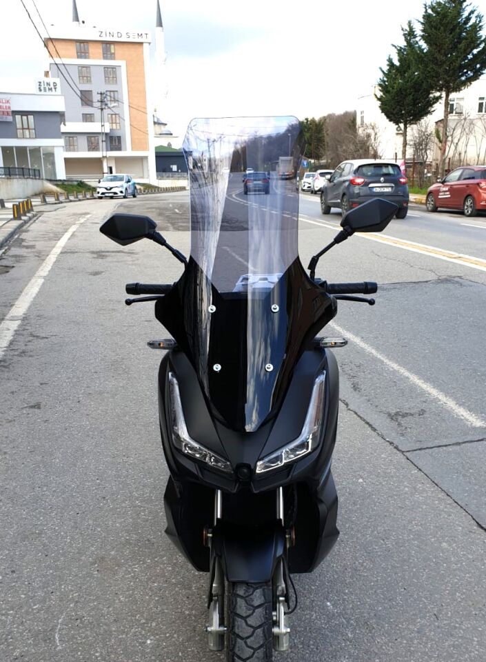 MOTOCAM Skyjet Rivero 125 Ön Cam 2025-2026 Model 78cm Füme Renkli 4mm UZUN