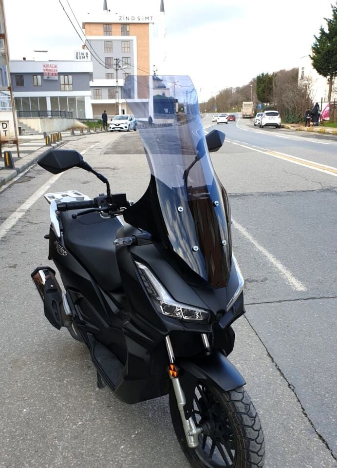 MOTOCAM Skyjet Rivero 125 Ön Cam 2025-2026 Model 78cm Füme Renkli 4mm UZUN