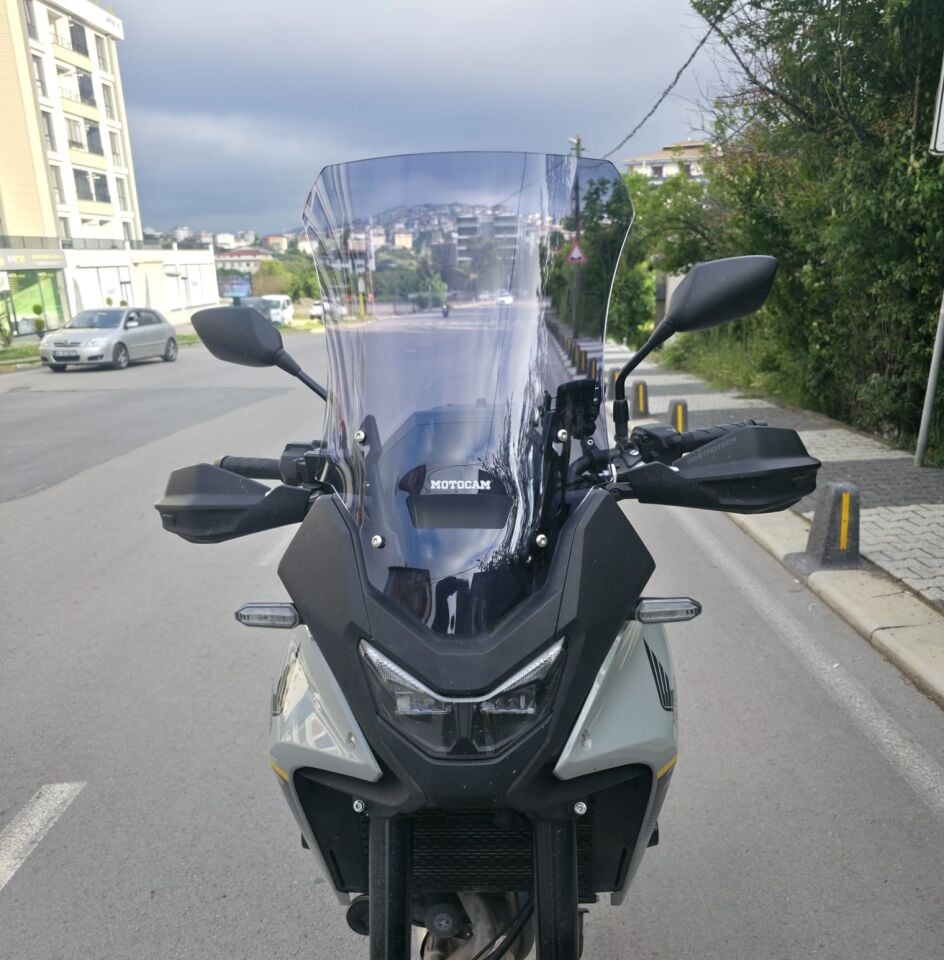 MOTOCAM Honda Transalp XL 750 Ön Cam 2025-2026 Model 53cm Füme Renkli 4mm UZUN