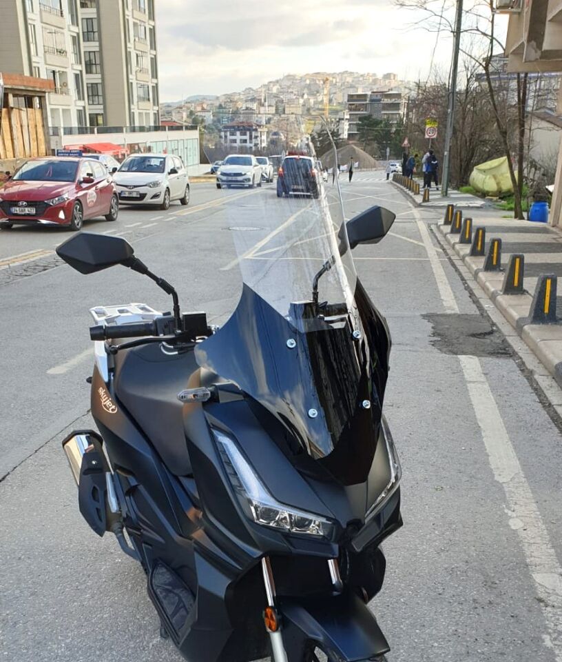 MOTOCAM Skyjet Rivero 125 Ön Cam 2025-2026 Model 78cm Şeffaf Renkli 4mm UZUN