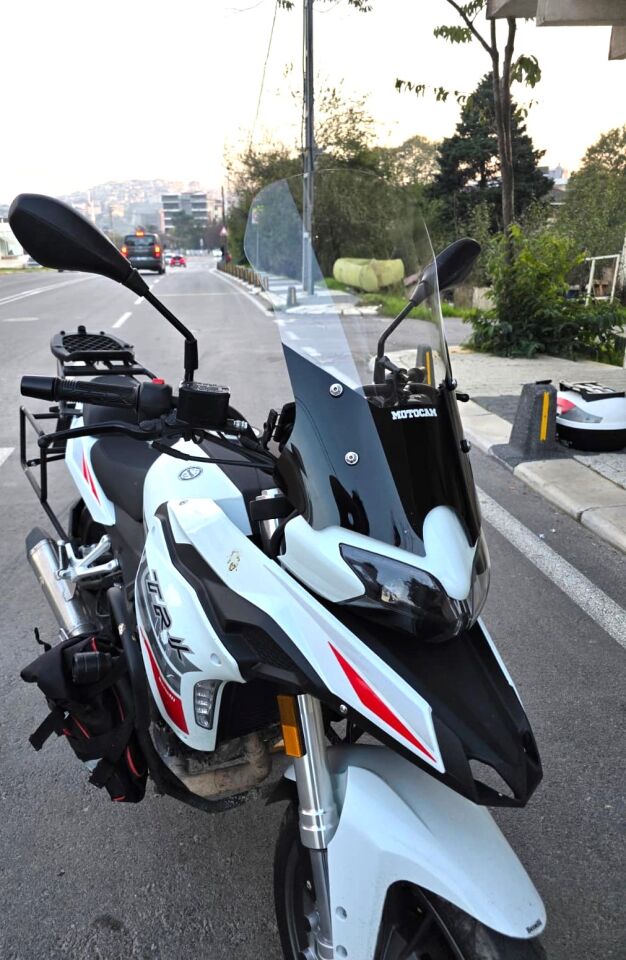 MOTOCAM Benelli TRK 251 Ön Cam 2019-2023 Model 56cm Şeffaf Renkli 4mm